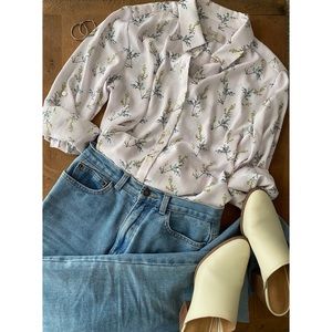 LOFT Polyester White Floral Blouse Size M